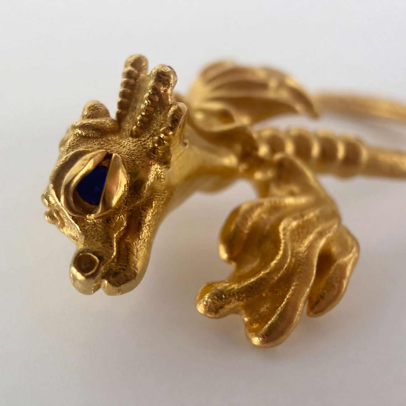 La Dragonne Ear Wrap / Gold Vermeil