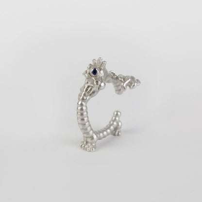 La Dragonne Ear Cuff / Silver